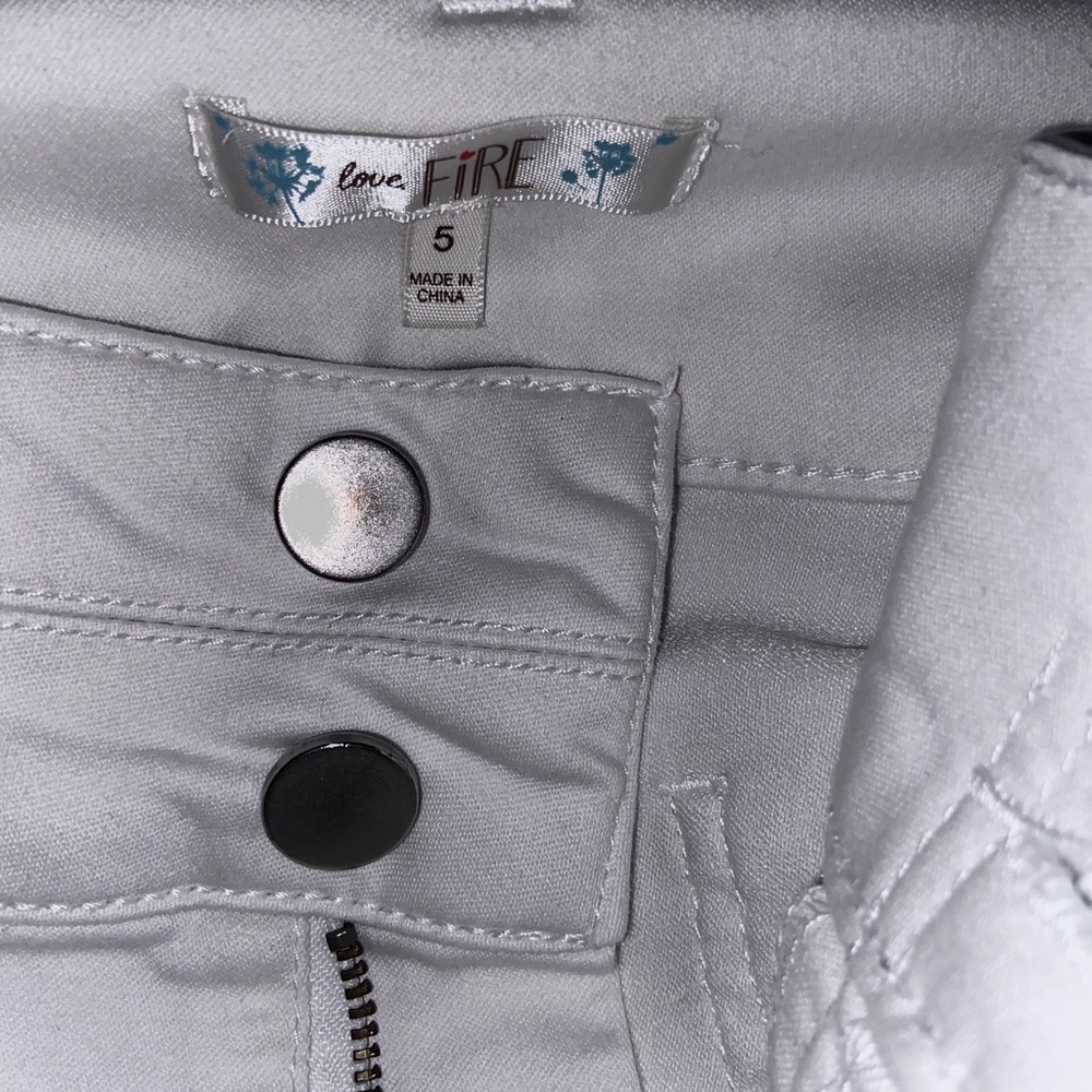White High Waisted Shorts - Picture 3 of 3